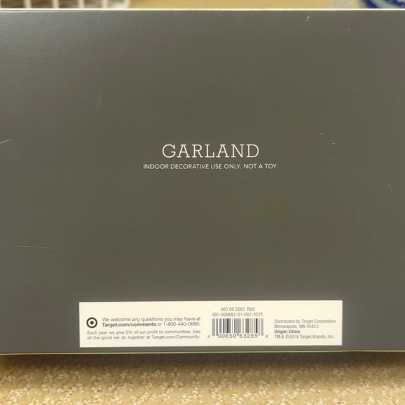 Threshold Tassel Garland 6 FT, 4 boxes 25FT Total - Picture 5 of 5